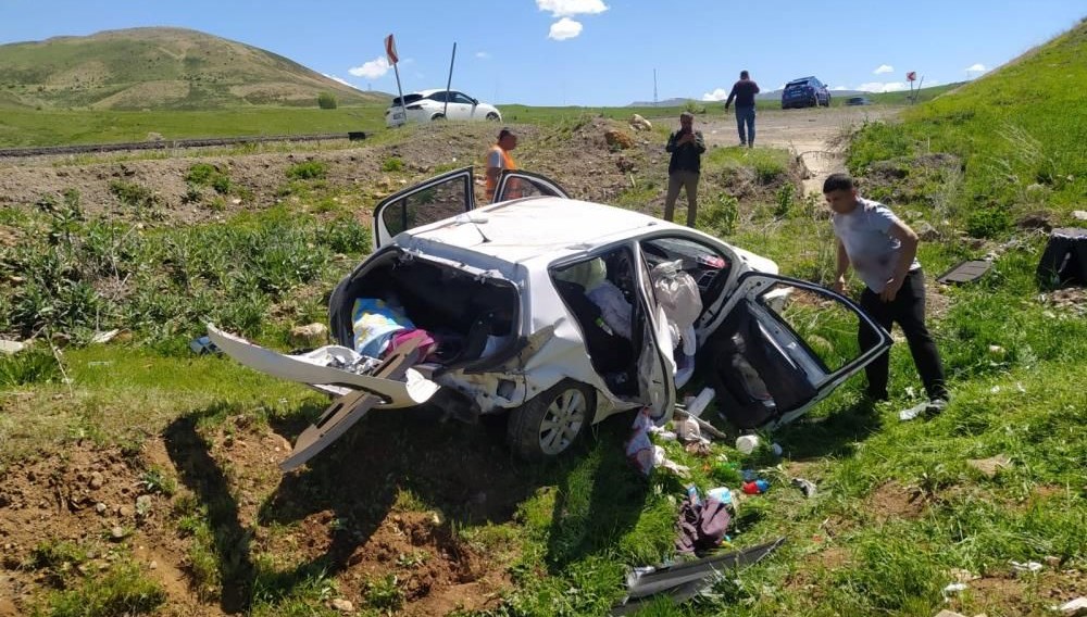 Bingöl'de kaza: Bir ölü, iki yaralı
