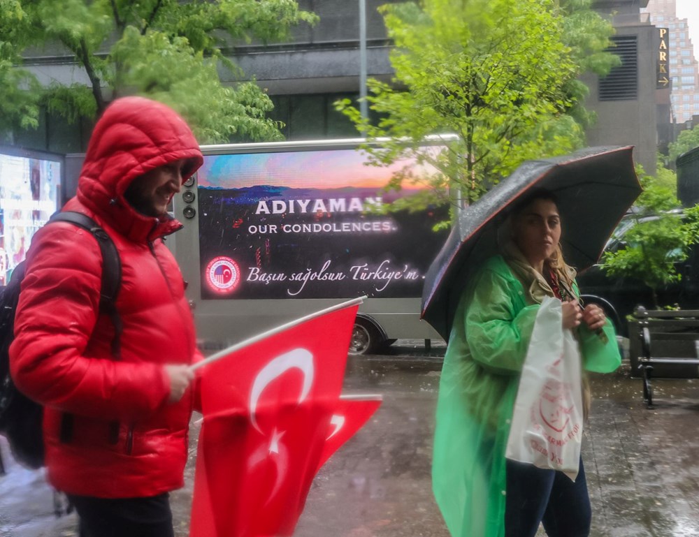 New York'ta Türk günü yürüyüşü