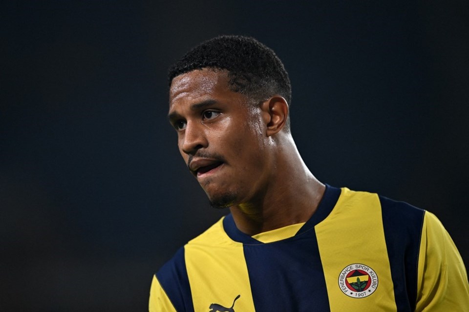 Fenerbahçe resmen açıkladı: Jayden Oosterwolde'ye yeni sözleşme! - 1