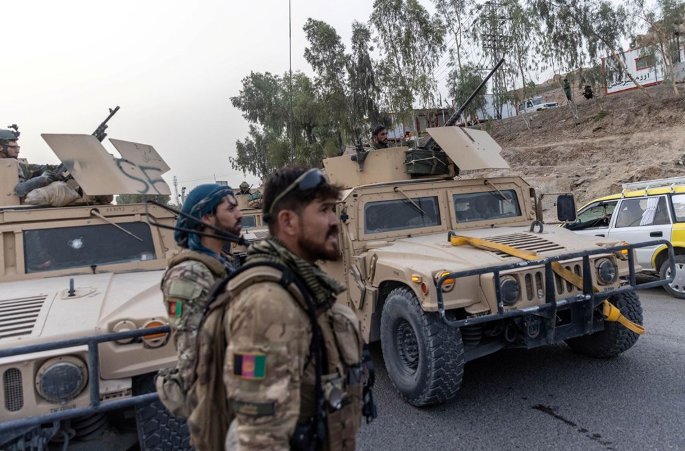 taliban afganistan in yarisini son iki ayda nasil ele gecirdi bakpara