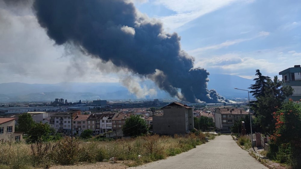 Bursa İnegöl'de fabrika yangını (Alevler 9 fabrikaya daha sıçradı) - 9