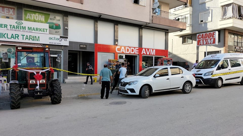 Antalya'da başkan yardımcısına silahlı saldırı - 1