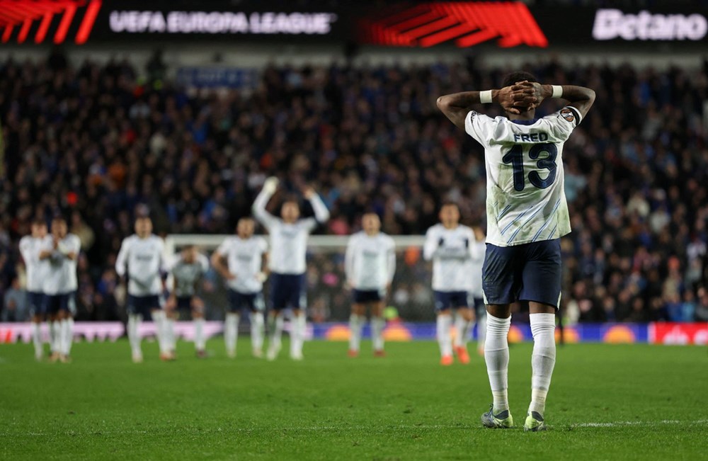 Mourinho'nun Penaltı Seçimi Masaya Yattı: Rangers-Fenerbahçe Maçı Analizi 74
