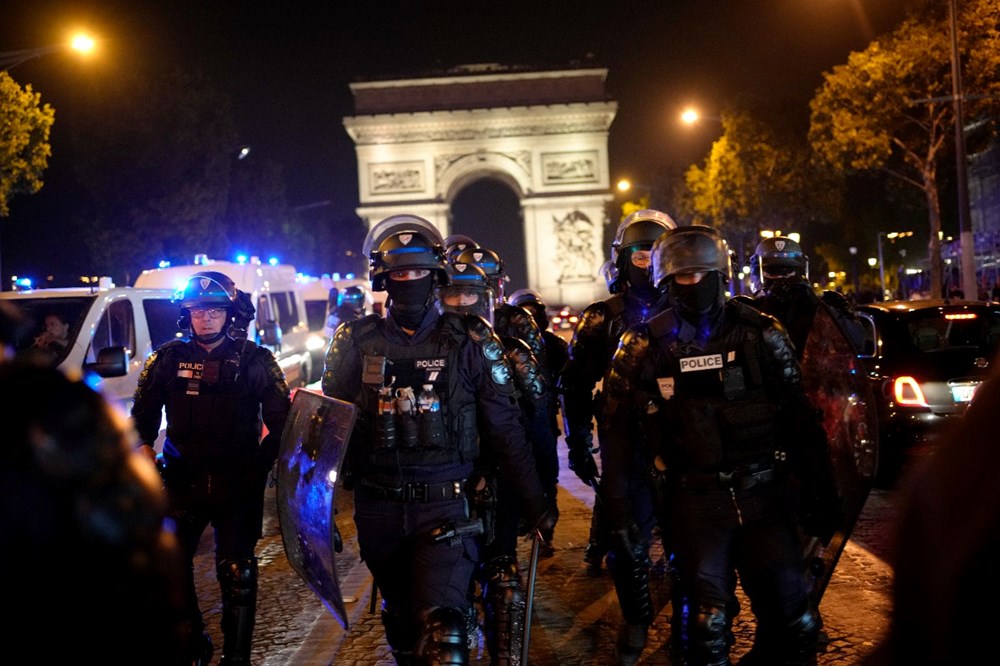 Fransa'da protestoların 7. gününde son durum: Eleştiri okları Macron'un üzerinde - 5