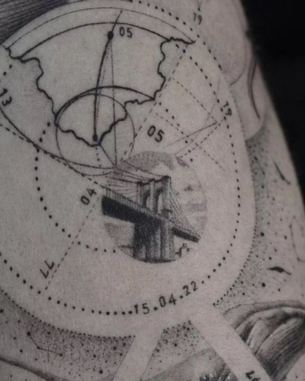 Kıvanç Tatlıtuğ'un dövmesi gündem oldu - 3