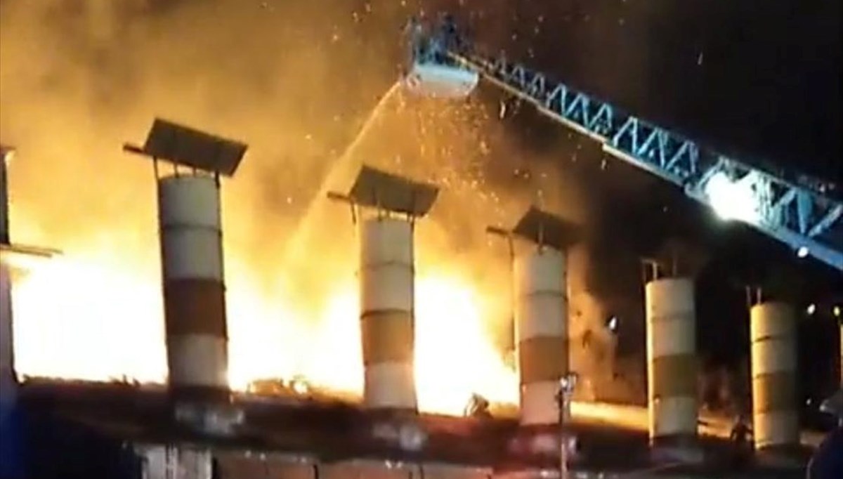 Trabzon'da fabrika yangını