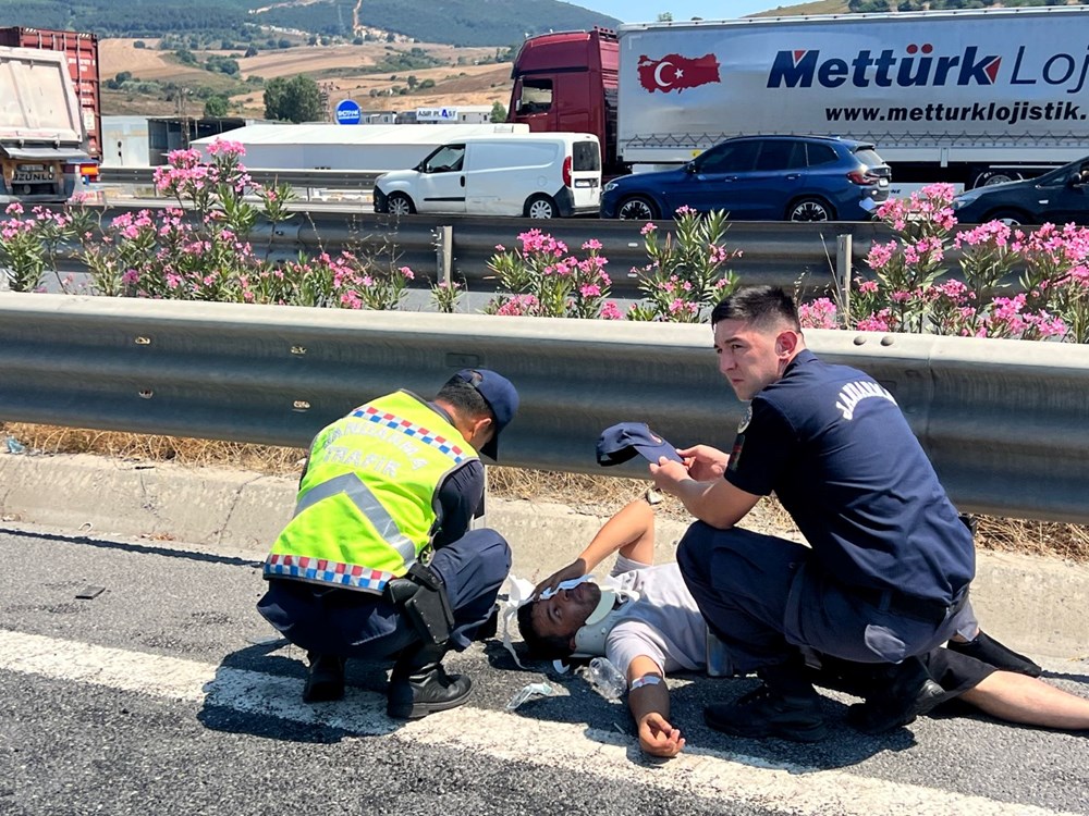 Lastiği patlayan TIR, cipe çarptı | Kuzey Marmara Otoyolu’nda can pazarı - 5