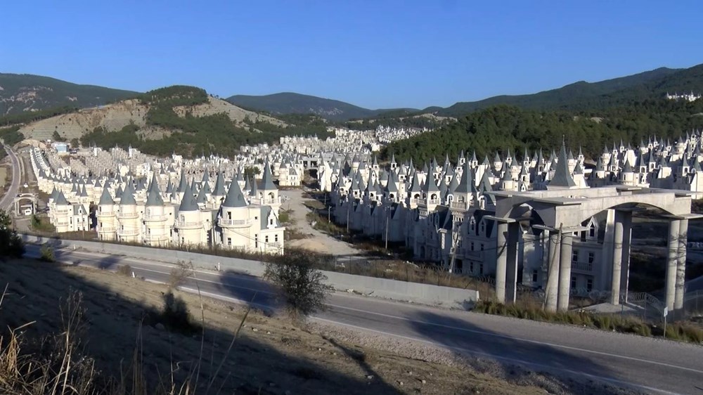 Peri Masalı'ndan dev vurgun çıktı! Bolu'daki şato dolandırıcılığına 885 yıl hapis talebi - 3