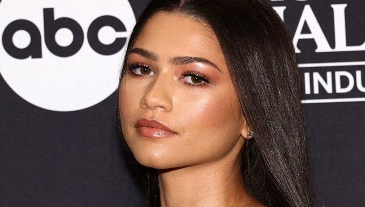 Zendaya'nın festival stiline bir bakan bir daha baktı