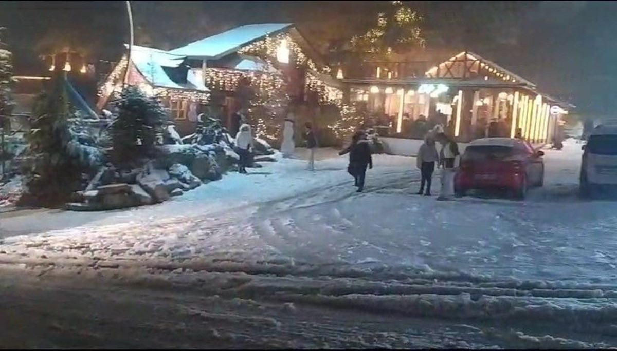 Kartepe’de kar yağışı etkili oluyor Kartepe’de kar yağışı etkili oluyor
