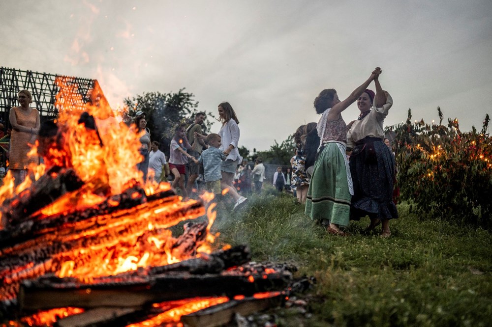Ukrayna'da "Ivan Kupala" kutlamaları renkli görüntülere sahne oldu - 4