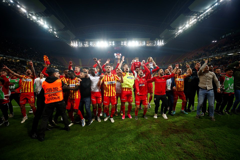 SON DAKİKA: Ziraat Türkiye Kupası'nda ilk finalist Kayserispor - 3