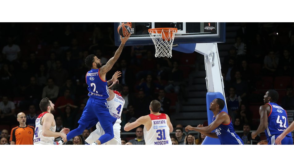 Anadolu Efes, CSKA Moskova'ya 87-93 yenildi