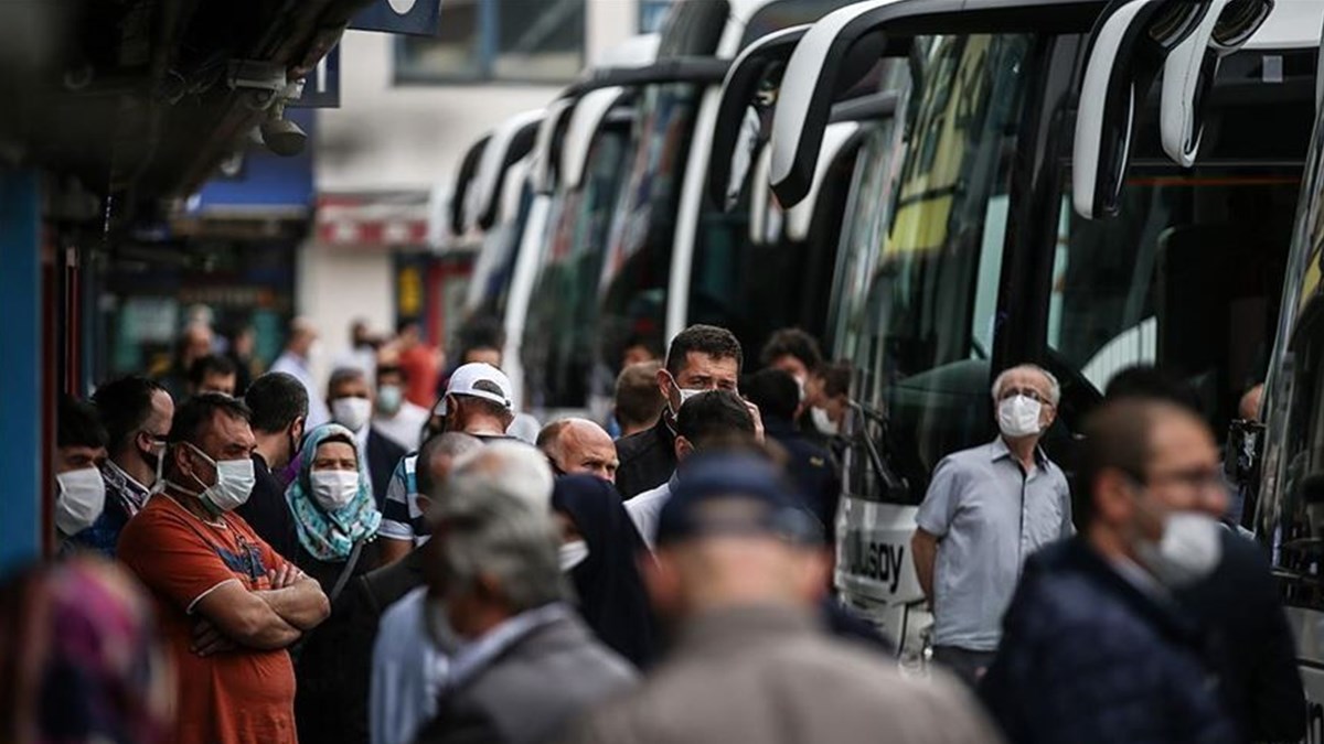 Istanbul Da Sehirlerarasi Otobus Sefer Sayisi Gunde 800 E Cikti Ntv