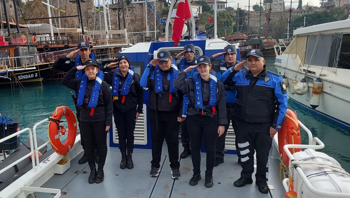 Antalya'da engelli gençler 1 günlüğüne polis oldu