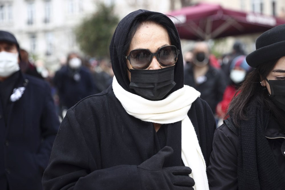 Usta oyuncu Fatma Girik son yolculuğuna uğurlandı - 25