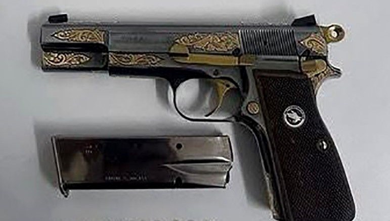 Isparta’da ruhsatsız tabanca ve uyuşturucu ele geçirildi