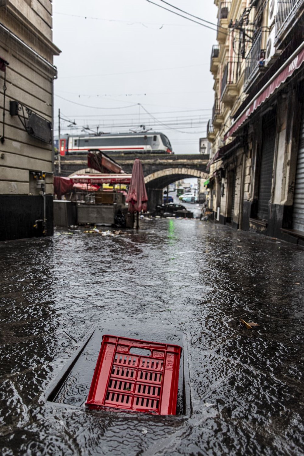 İtalya'nın Katanya kentini sel vurdu - 12