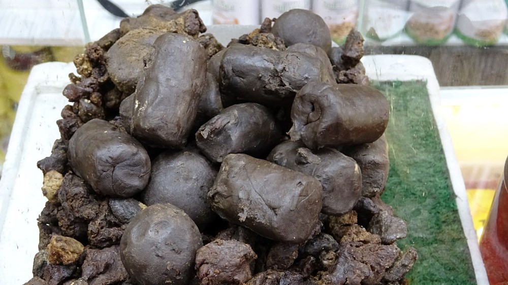 Akciğerini temizlemek isteyen ona yöneldi, talep çok: 50 gramı bin 250 liradan satılıyor - 4