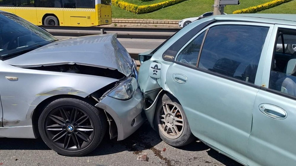 D-100'de 5 araç birbirine girdi: Yaralılar var 73 BrpkJVSXCU zCnpSSI96fA