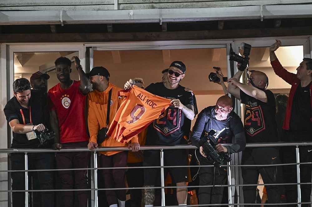 Florya'da şampiyonluk kutlaması: Icardi Ali Koç forması giydi - 7