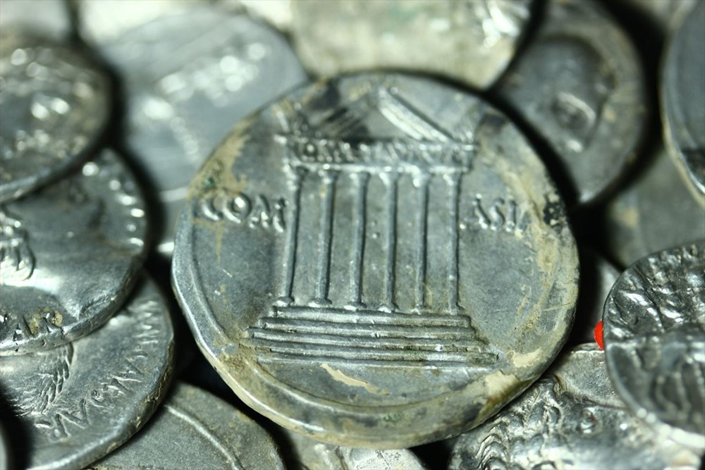 Aizanoi Antik Kenti'nde 'Roma'nın sikke koleksiyonu' bulundu - 18