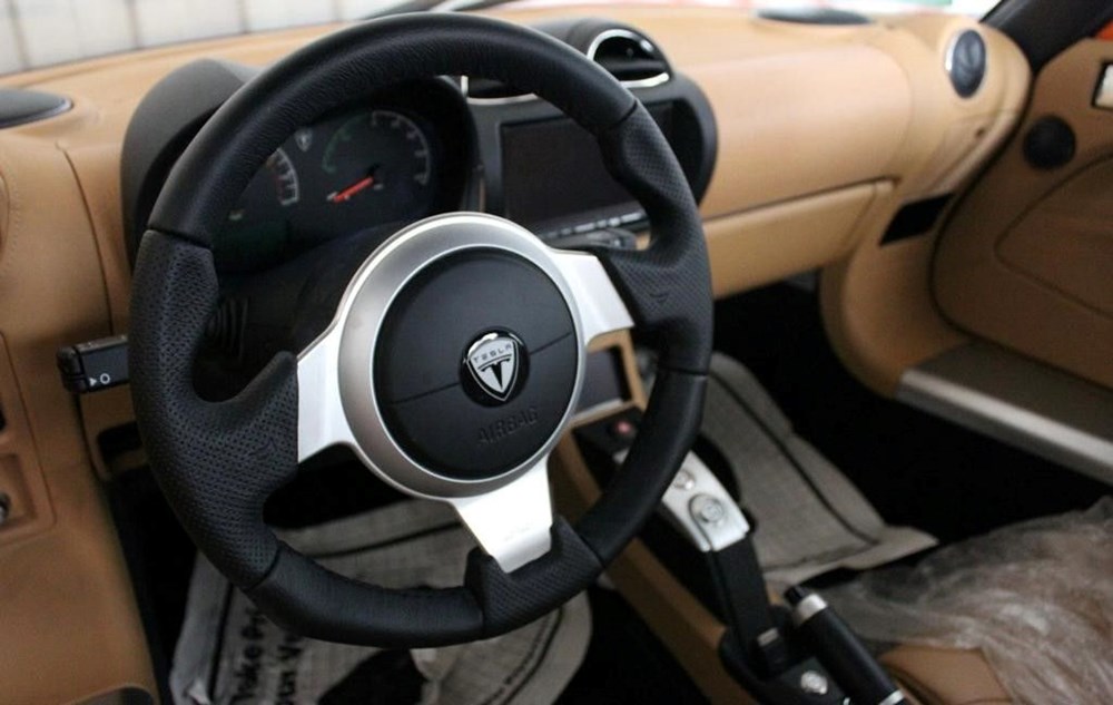 Çin'de terk edilen Tesla Roadster'lara 2 milyon dolarlık teklif - 5