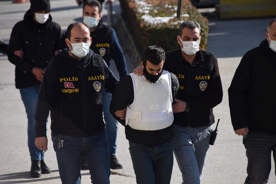 Katil zanlısı Mehmet Şerif Boğa adliyeye sevk edildi.