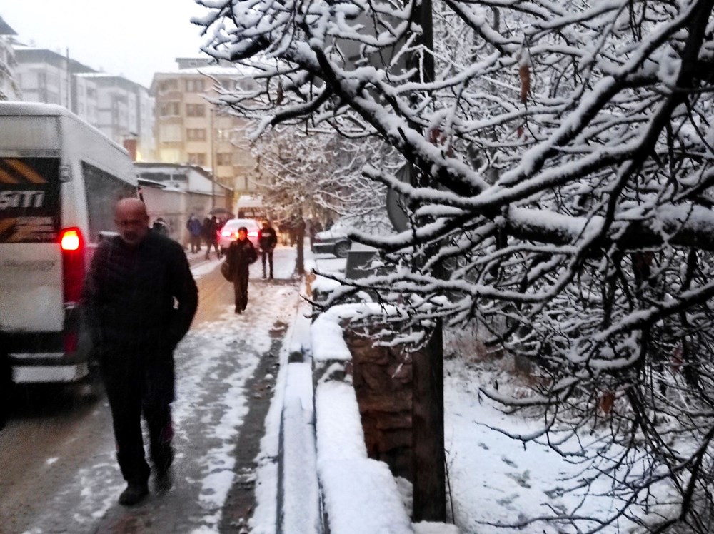 Doğu Anadolu beyaza büründü: Birçok kentte kar yağışı etkili oldu - 15