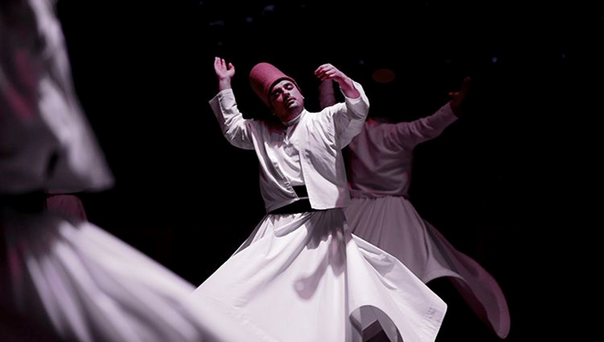 Mevlana Kültür Merkezi'nde Sema Ayini Şerifi icra edildi Mevlana Kültür Merkezi'nde Sema Ayini Şerifi icra edildi
