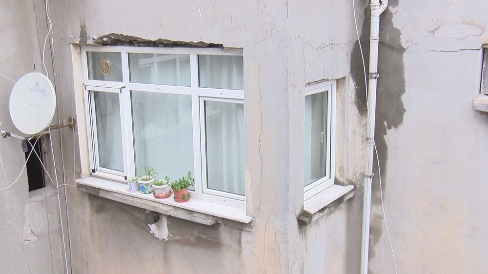 Güngören'de 52 yıllık binada çökme tehlikesi: 'Beşik gibi sallanıyor' - 2