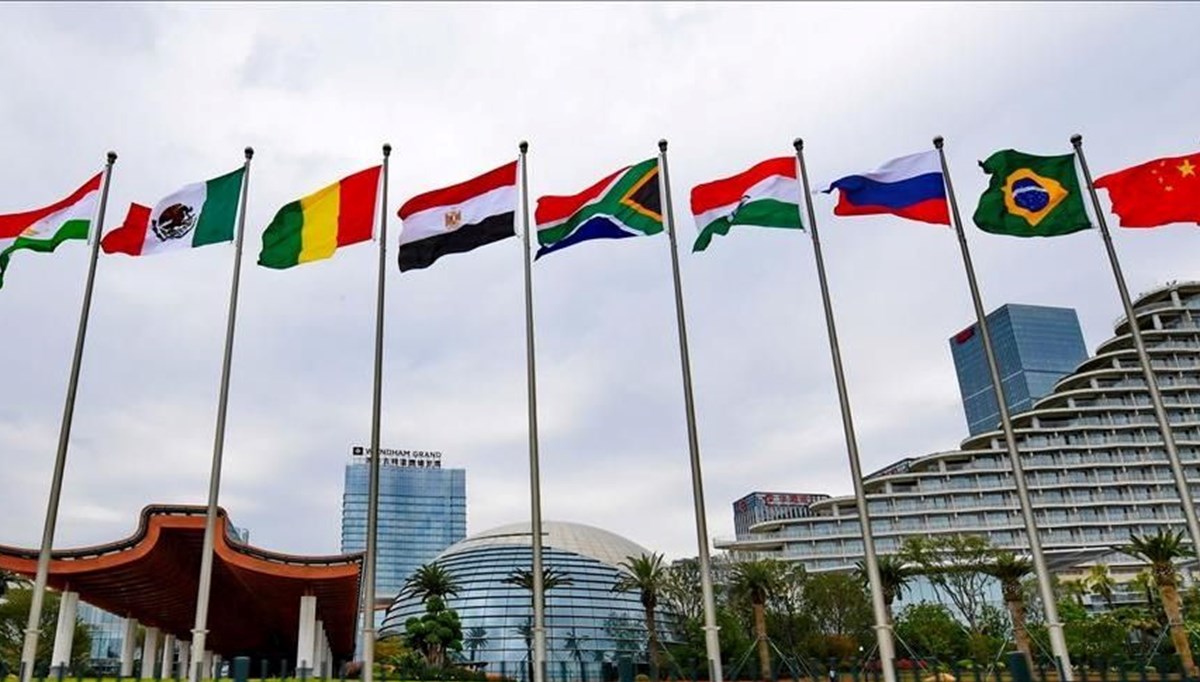 Kremlin: BRICS'in gündeminde ortak para yok Kremlin: BRICS'in gündeminde ortak para yok