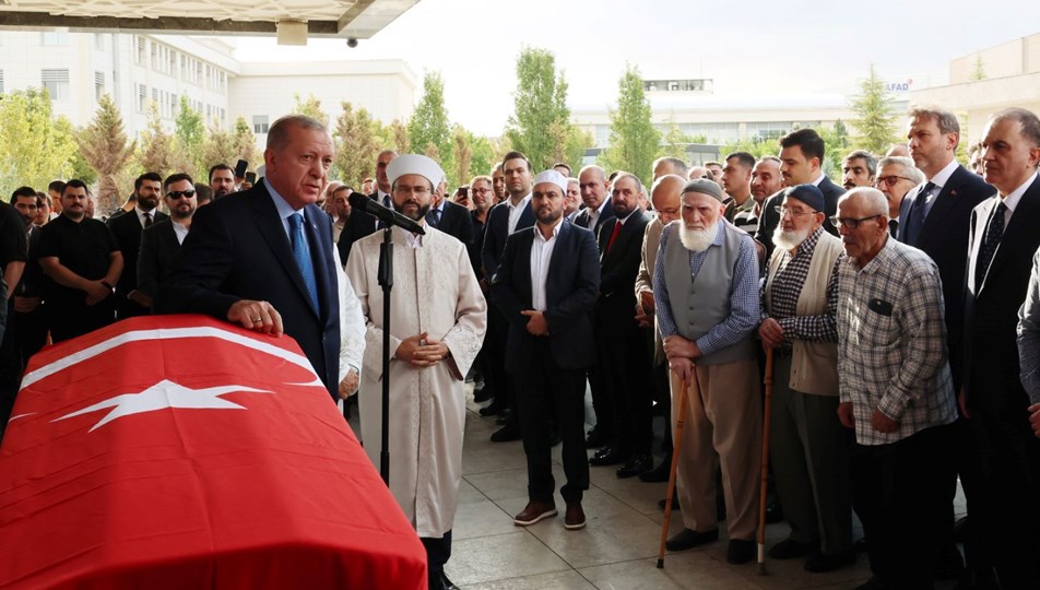 Cumhurbaşkanı'nın başdanışmanı Hamdi Kılıç son yolculuğuna uğurlandı