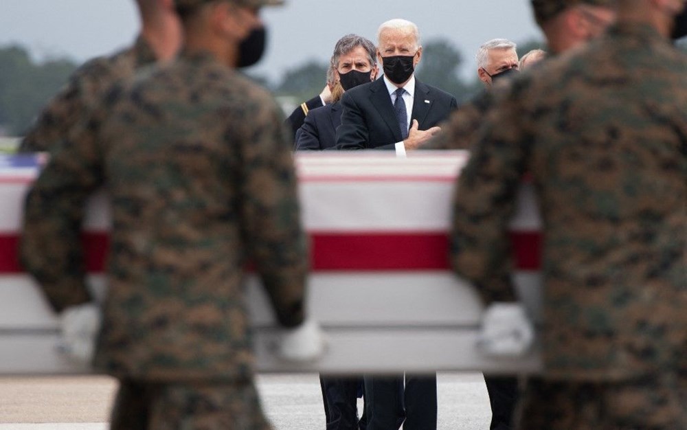 Afganistan'da son durum: Kabil Havalimanı yakınlarına roket saldırısı yapıldı - 11