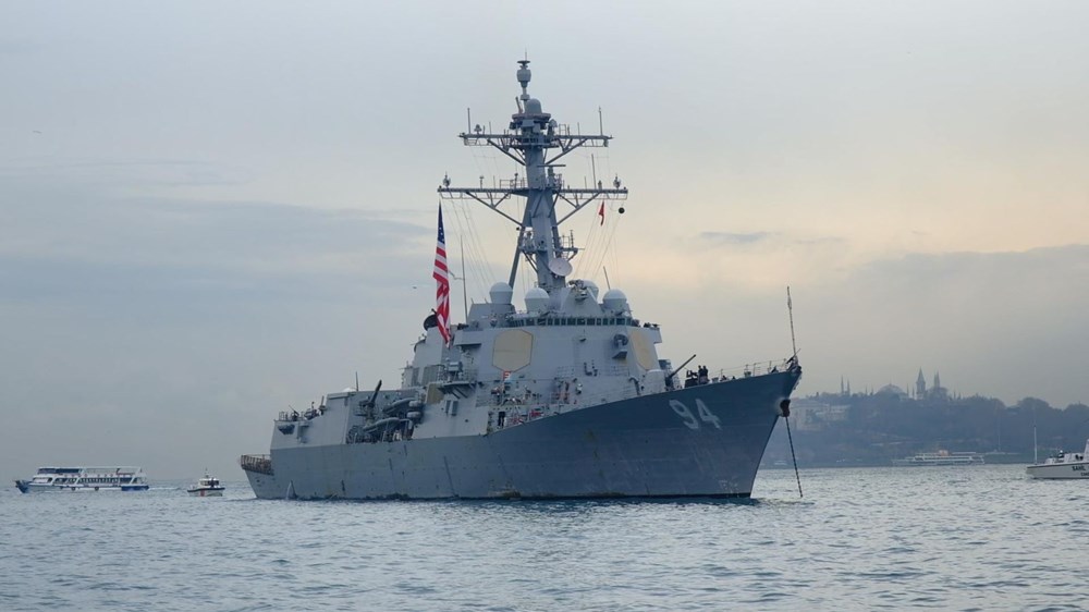 ABD savaş gemisi USS Nitze İstanbul Boğazı'na demirledi - 1