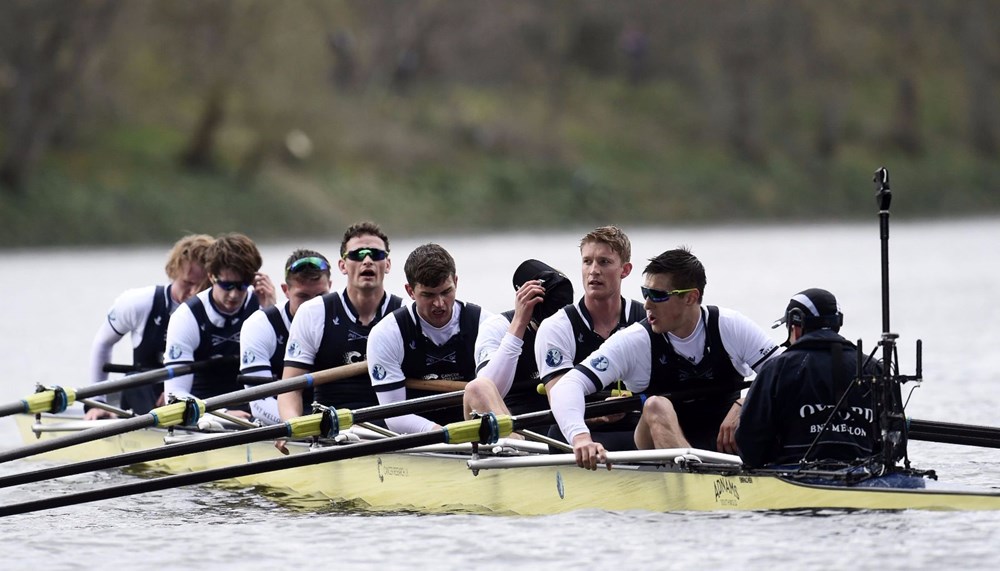 The oxford and cambridge boat race. Гребля Оксфорд Кембридж. Академическая гребля Оксфорд Кембридж. Академическая гребля регата Оксфорд Кембридж.