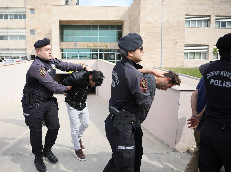 Eğlence mekanına saldırıda 10 gözaltı: Adana'dan Antalya'ya gelmişler - 1