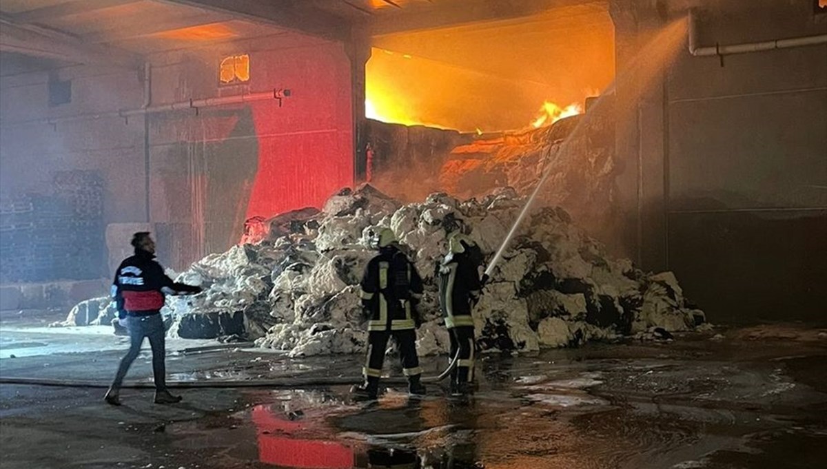 Afyonkarahisar'da fabrika yangını