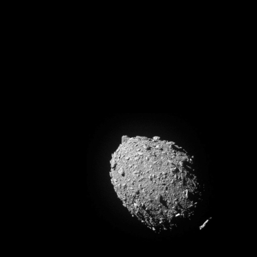 NASA'nın DART uzay aracının asteroitle çarpışmasından ilk görüntüler paylaşıldı - 5