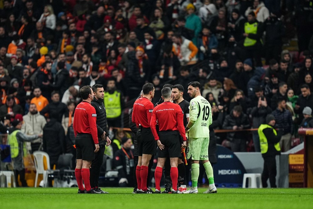 Galatasaray - Adana Demirspor maçı Avrupa basınında: "Türk futbolunda skandal!" - 1