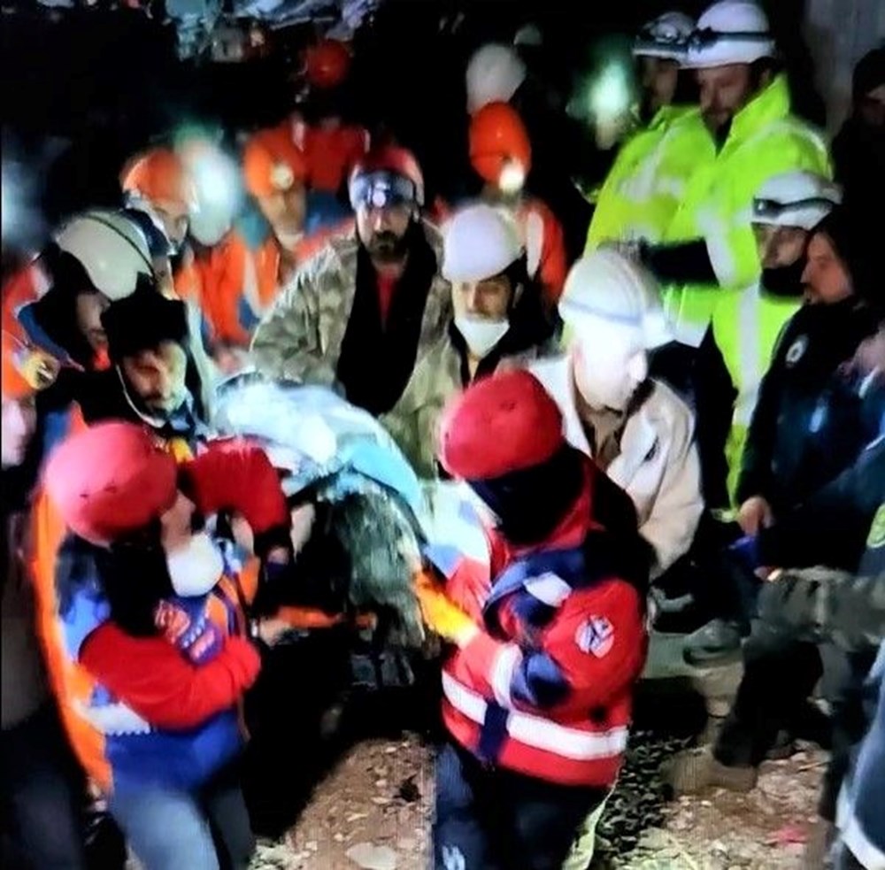 Mucize kurtuluşlar: Depremin 7. gününde arama kurtarma çalışmaları sürüyor - 9