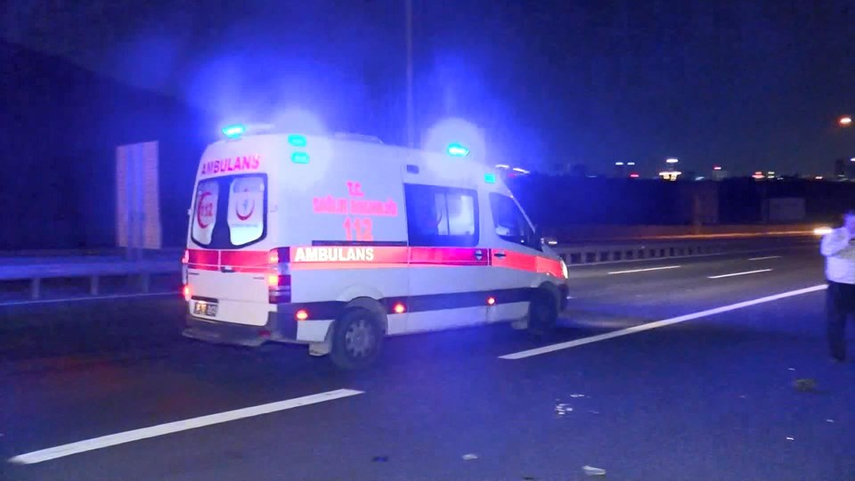 Başakşehir'de trafik kazası: Yardım etmek isterken canından oldu - 2