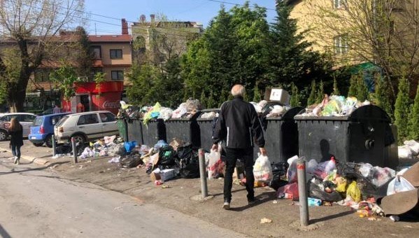 Kosova'da çöp krizi