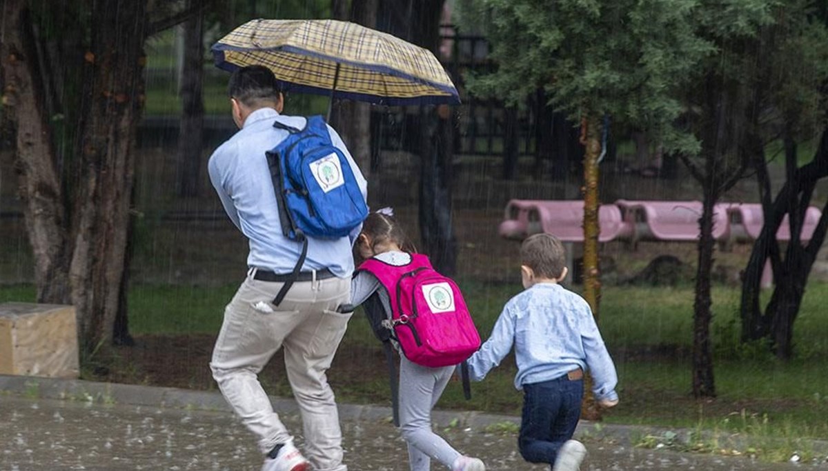 İstanbul'da okullar saat 16.00'dan itibaren tatil