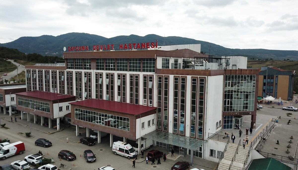 Karın ağrısıyla gitti: Hamile olduğunu öğrendi