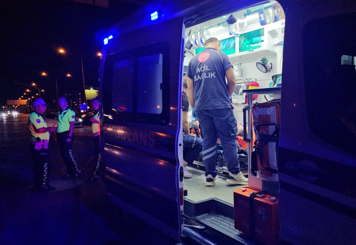 Çorum’da ambulansla otomobil çarpıştı: 6 yaralı