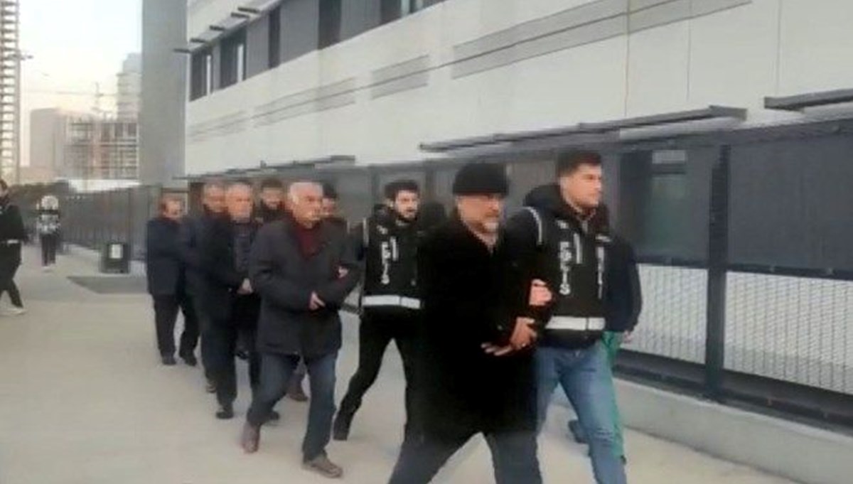 Binaları depremde yıkılan 3 müteahhit daha tutuklandı Binaları depremde yıkılan 3 müteahhit daha tutuklandı