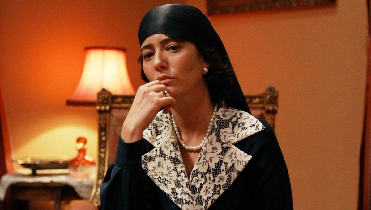 Pelin Akil: Araştırırken Latife’yi çok sevmeye başladım Pelin Akil: Araştırırken Latife’yi çok sevmeye başladım