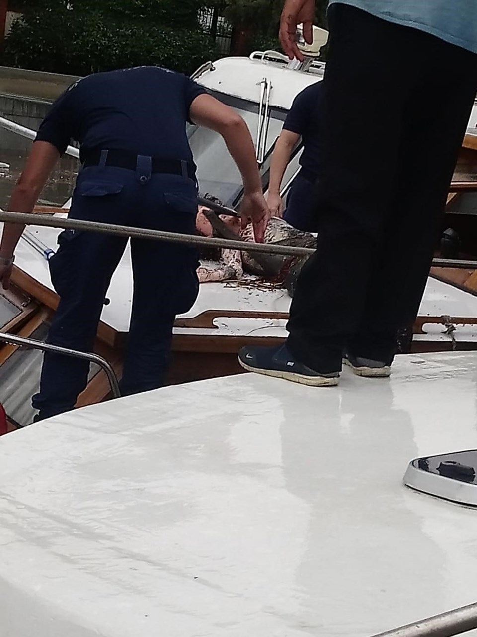 İstanbul polisini teyakkuza geçiren ihbar: Suda biri sürükleniyor - 2