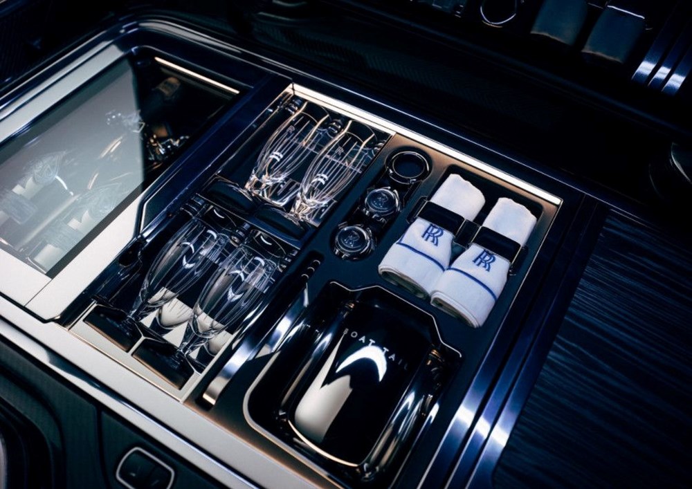 Rolls-Royce Boat Tail'in ikincisi geliyor ('Dünyanın en pahalı otomobili') - 12